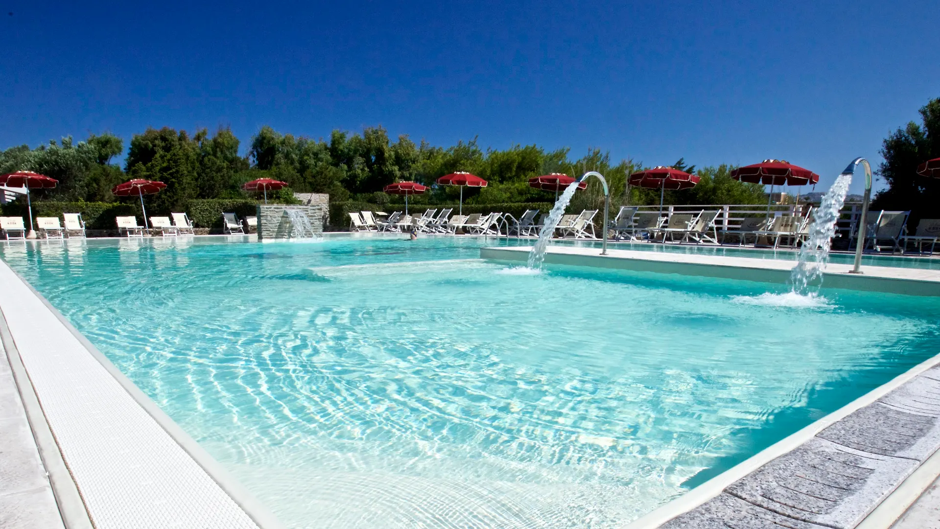 Club Esse Sporting Otel Stintino 4*,